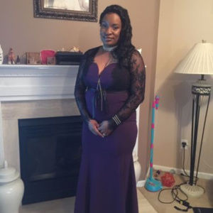 Womens Formal Gown Size Large